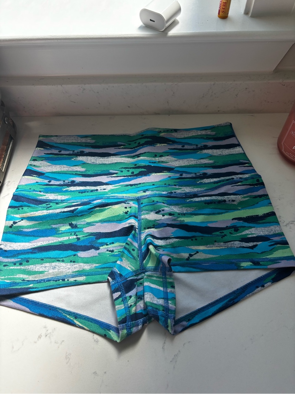 Lululemon high waist bootie short size 10